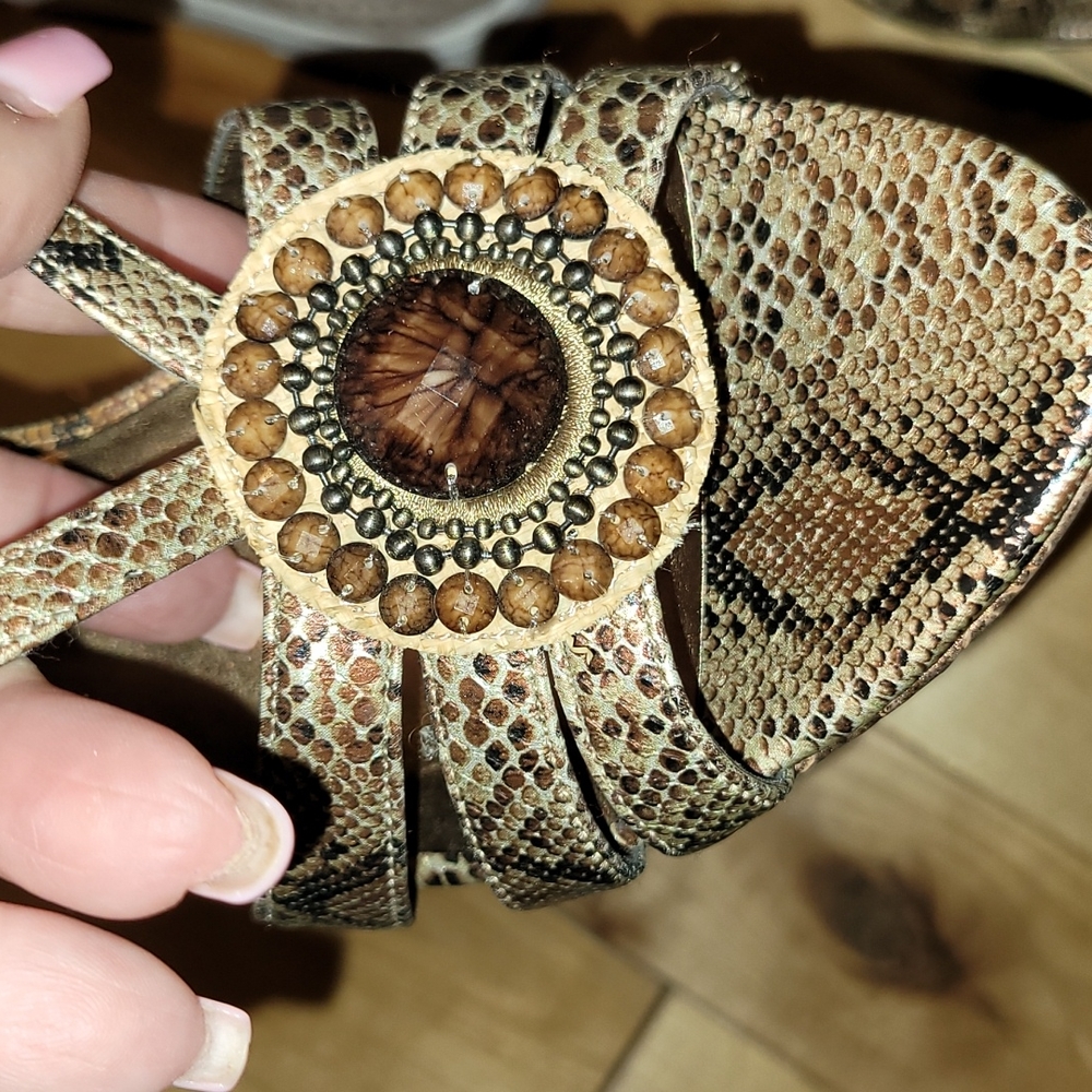Anne Klein Wedges - Picture 6 of 6